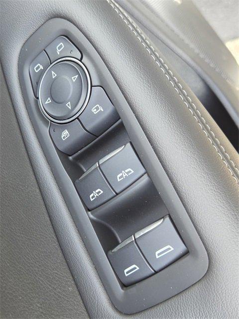 new 2025 Cadillac XT6 car, priced at $42,459