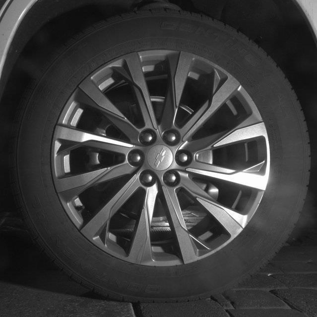 used 2022 Chevrolet Traverse car, priced at $34,307