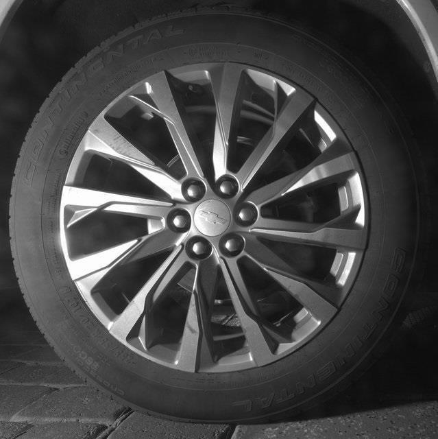 used 2022 Chevrolet Traverse car, priced at $34,307