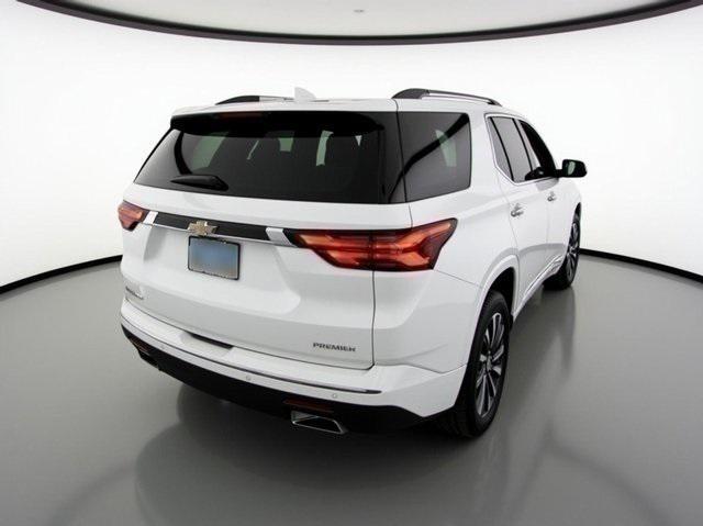 used 2022 Chevrolet Traverse car, priced at $34,307