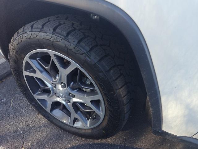 used 2019 Jeep Grand Cherokee car, priced at $19,099