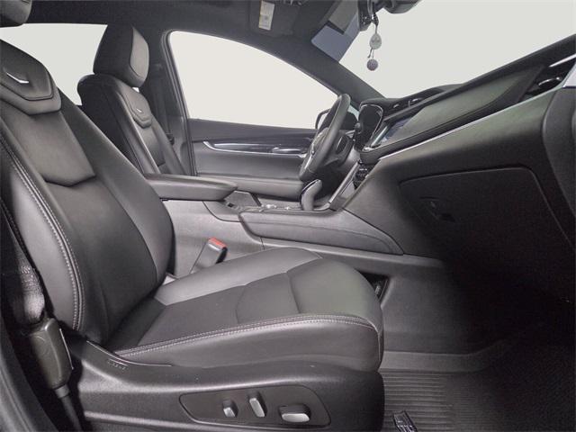 used 2023 Cadillac XT5 car, priced at $32,748