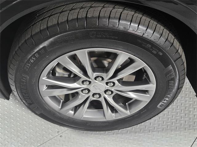 used 2023 Cadillac XT5 car, priced at $32,748