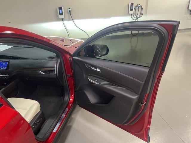 used 2022 Cadillac XT4 car, priced at $34,555