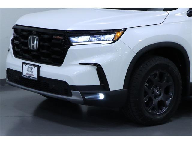 used 2025 Honda Pilot car, priced at $45,655