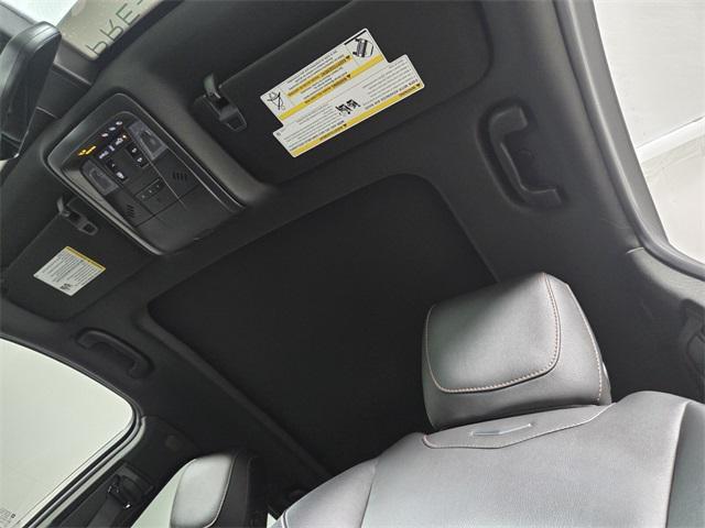 used 2022 Cadillac XT4 car, priced at $28,999