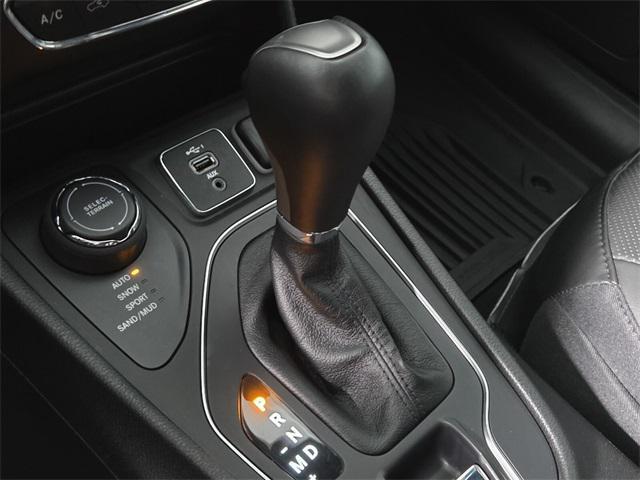 used 2021 Jeep Cherokee car, priced at $20,011