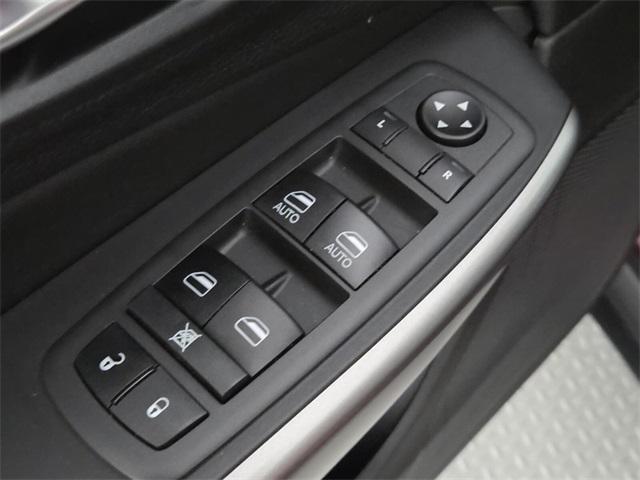 used 2021 Jeep Cherokee car, priced at $20,011