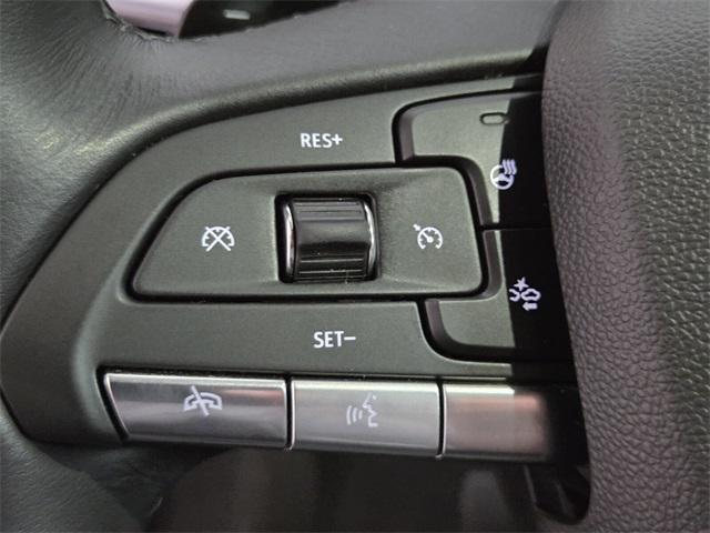 used 2023 Cadillac XT4 car, priced at $25,362