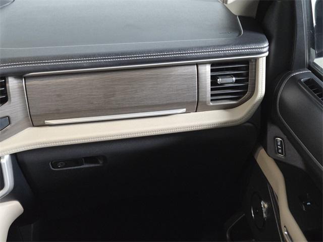 used 2023 Ford Expedition car, priced at $43,099