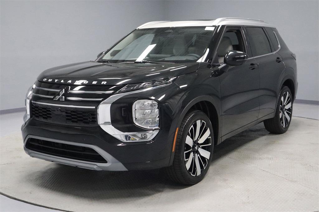 new 2025 Mitsubishi Outlander car