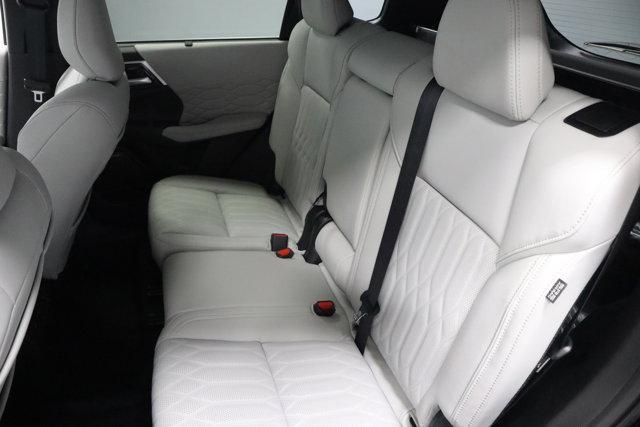 new 2025 Mitsubishi Outlander car