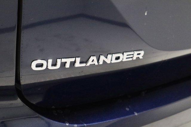 new 2025 Mitsubishi Outlander car, priced at $40,085