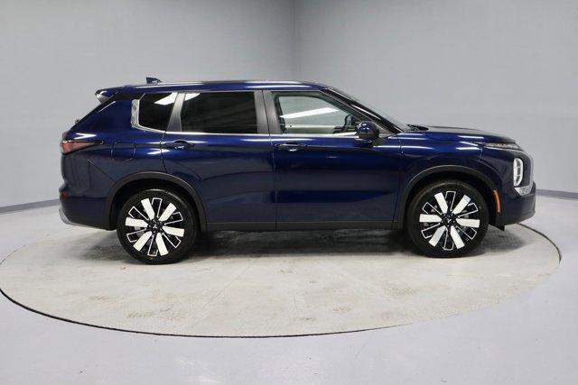 new 2025 Mitsubishi Outlander car