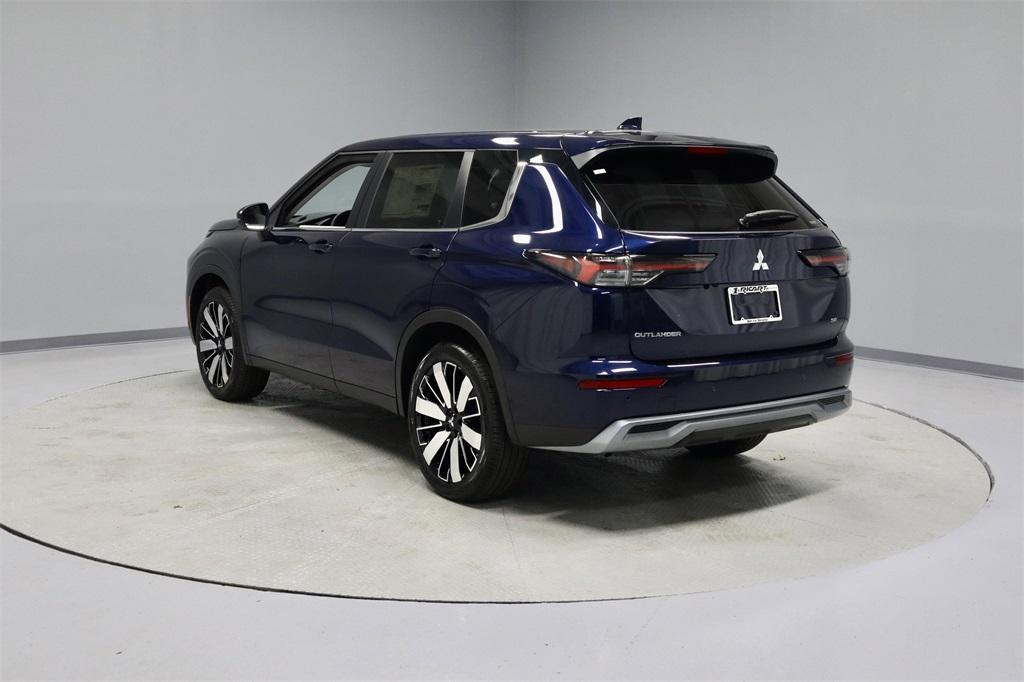 new 2025 Mitsubishi Outlander car