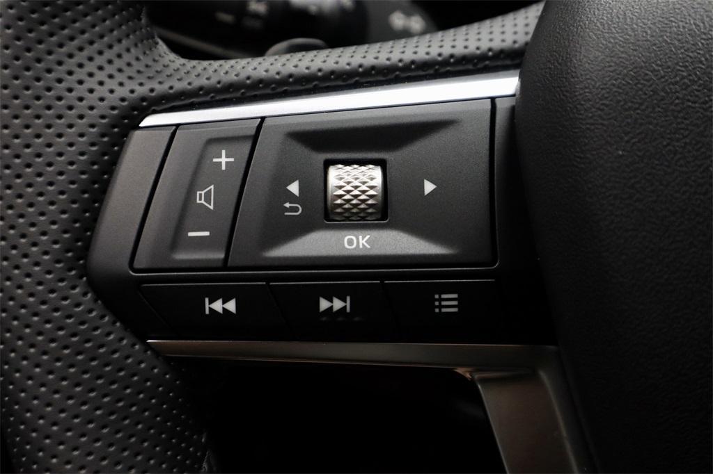 new 2025 Mitsubishi Outlander car