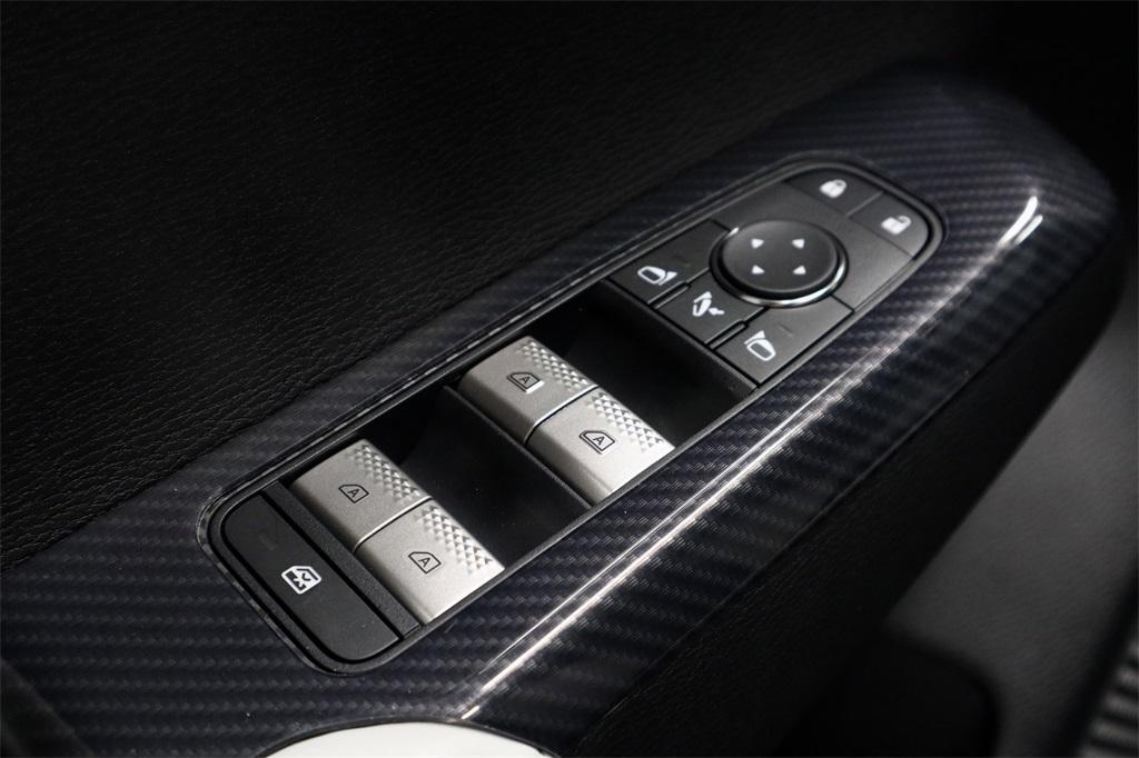 new 2025 Mitsubishi Outlander car
