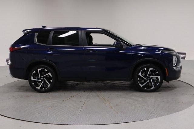 new 2024 Mitsubishi Outlander car, priced at $35,154