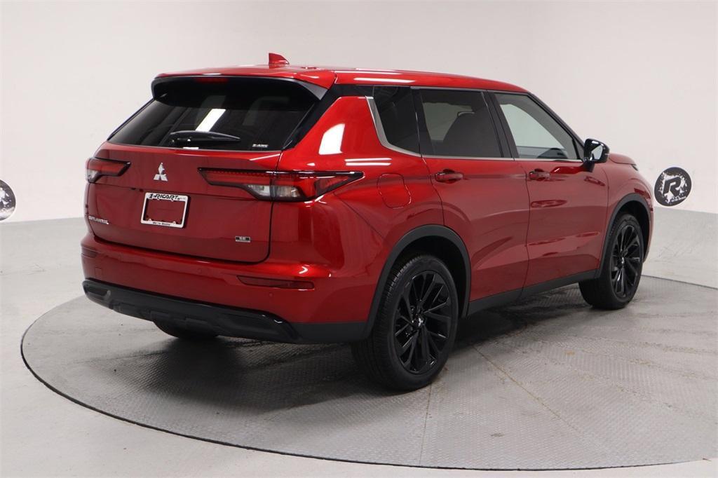 new 2024 Mitsubishi Outlander car, priced at $35,671