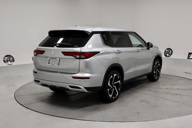 new 2024 Mitsubishi Outlander car, priced at $35,420