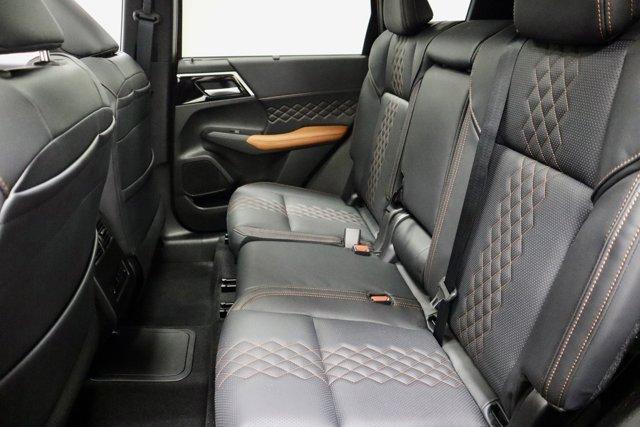 new 2025 Mitsubishi Outlander car, priced at $46,805