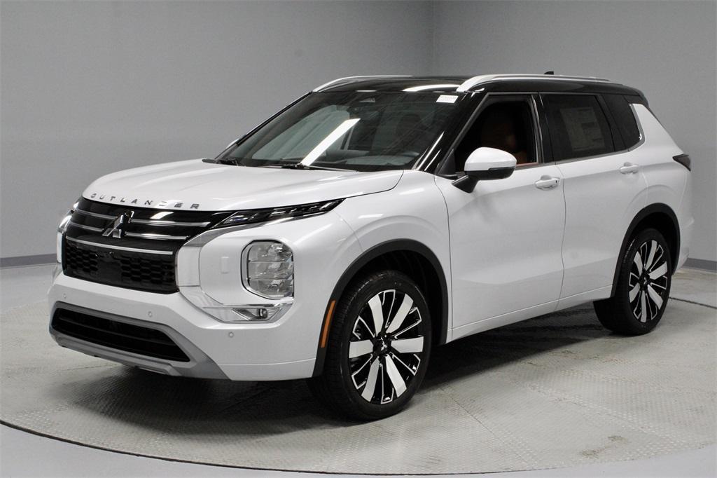 new 2025 Mitsubishi Outlander car