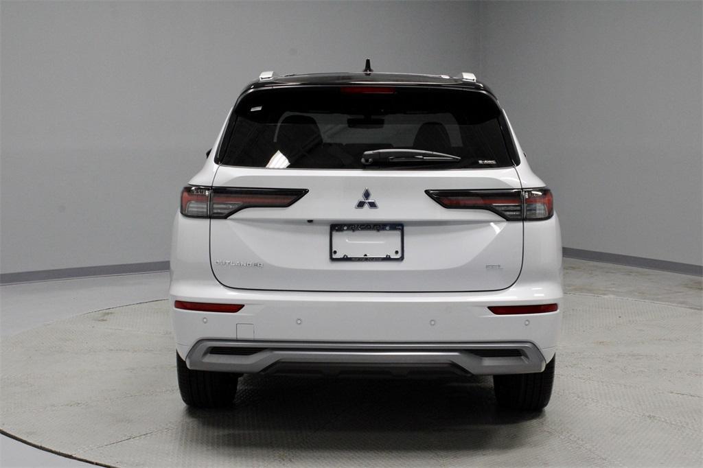 new 2025 Mitsubishi Outlander car