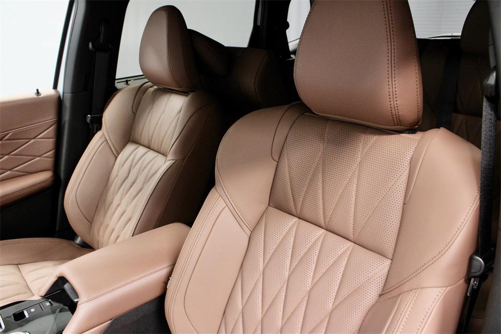 new 2025 Mitsubishi Outlander car