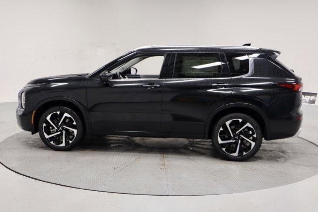 new 2024 Mitsubishi Outlander car, priced at $42,355