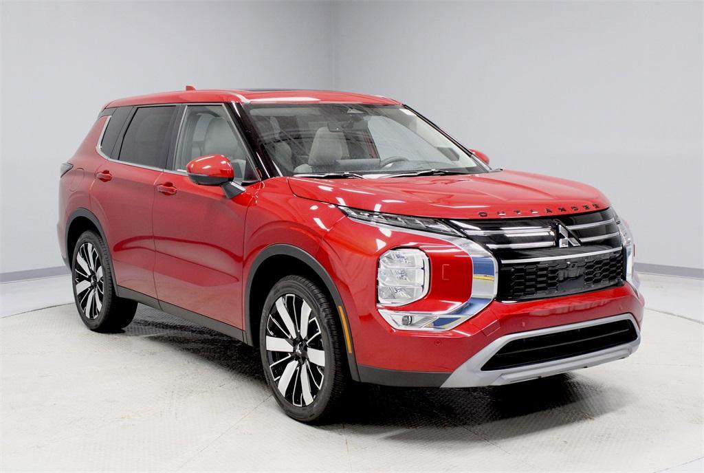 new 2025 Mitsubishi Outlander car