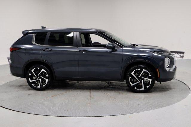 new 2024 Mitsubishi Outlander car, priced at $35,154