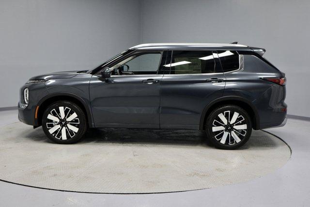 new 2025 Mitsubishi Outlander car