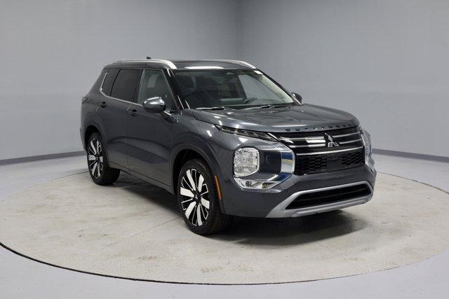 new 2025 Mitsubishi Outlander car