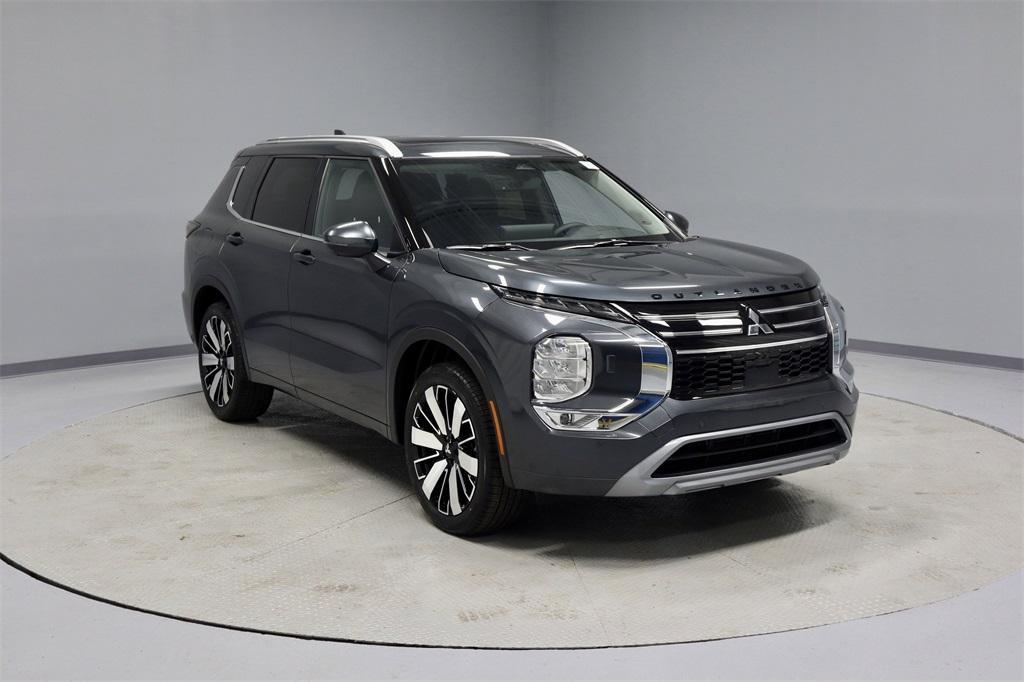 new 2025 Mitsubishi Outlander car, priced at $42,590