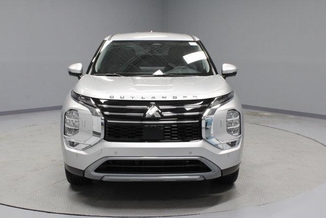 new 2025 Mitsubishi Outlander car