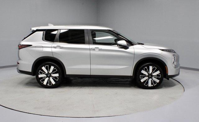 new 2025 Mitsubishi Outlander car