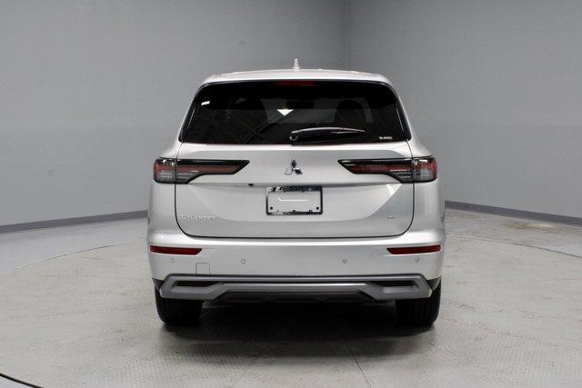 new 2025 Mitsubishi Outlander car