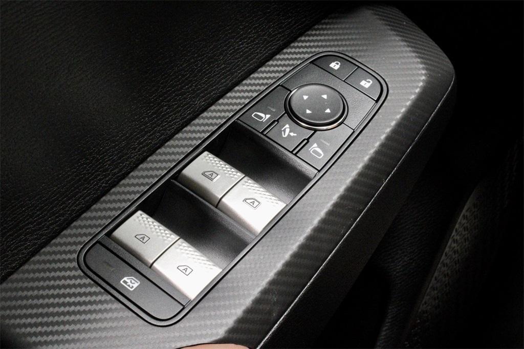 new 2025 Mitsubishi Outlander car