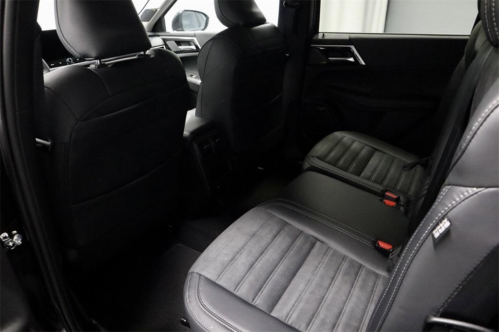 new 2025 Mitsubishi Outlander car, priced at $40,625