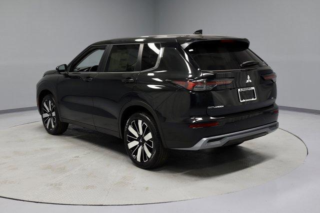 new 2025 Mitsubishi Outlander car