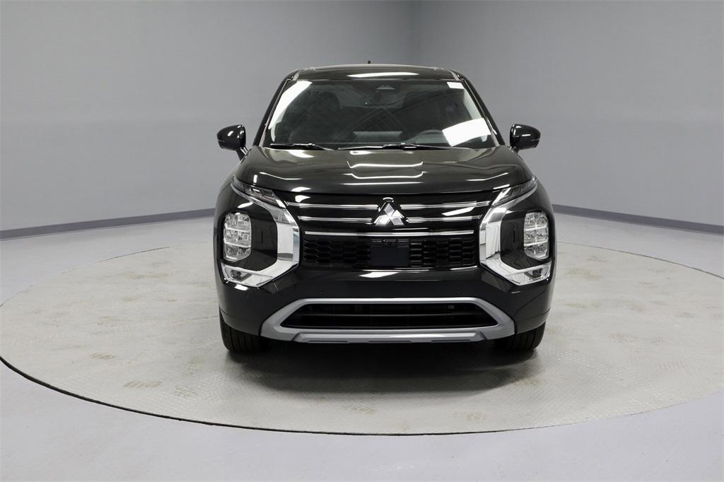 new 2025 Mitsubishi Outlander car, priced at $40,625