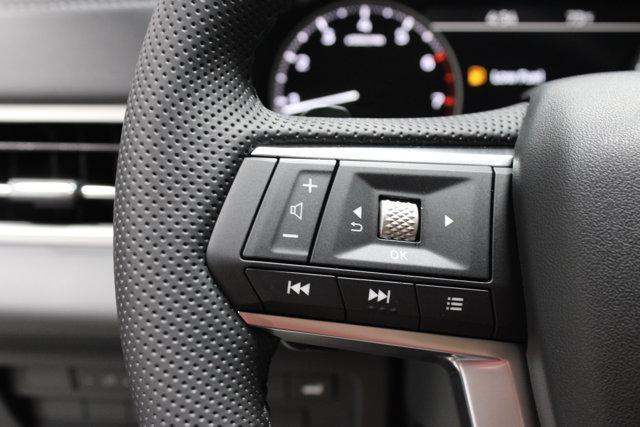 new 2025 Mitsubishi Outlander car
