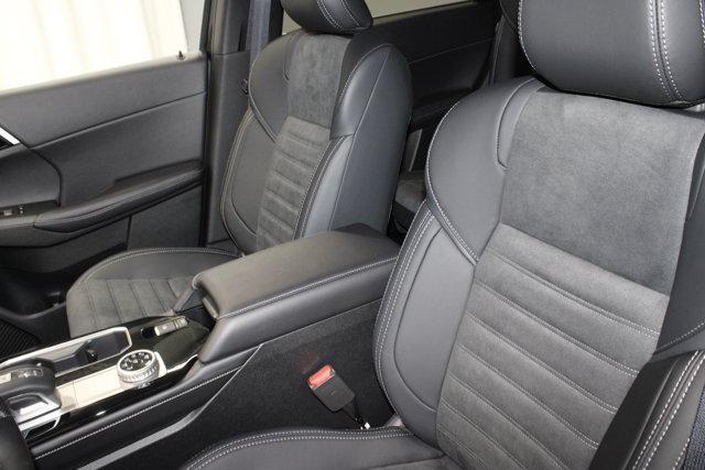 new 2025 Mitsubishi Outlander car