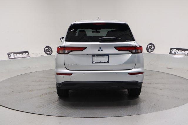 new 2024 Mitsubishi Outlander car, priced at $30,067