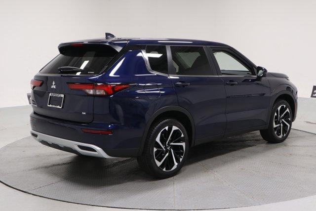 new 2024 Mitsubishi Outlander car, priced at $35,154