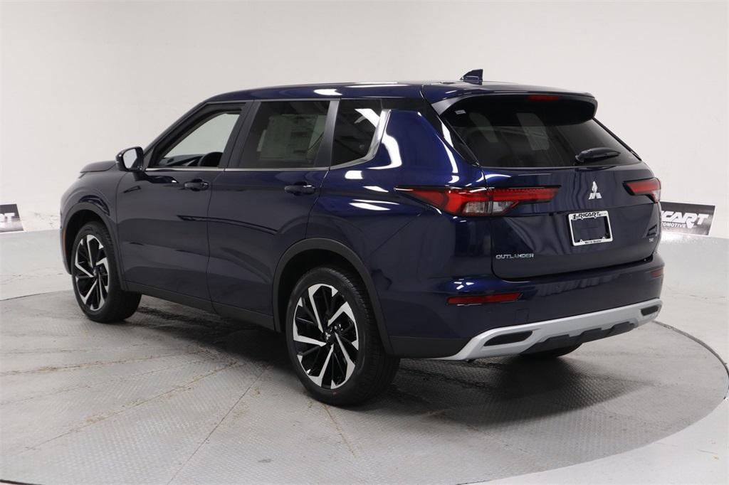 new 2024 Mitsubishi Outlander car, priced at $35,154