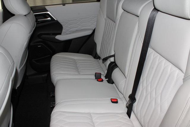 new 2025 Mitsubishi Outlander car