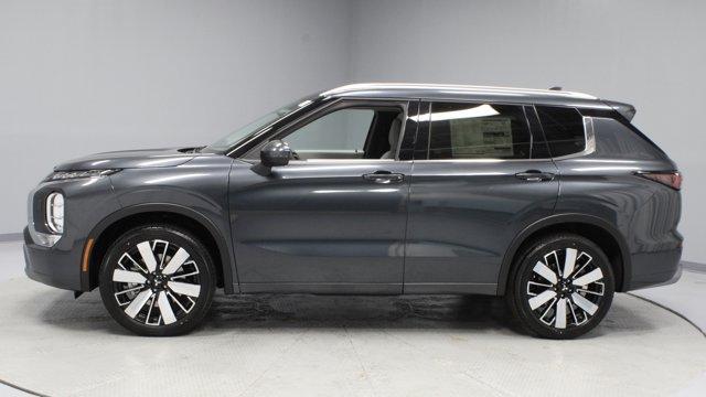 new 2025 Mitsubishi Outlander car