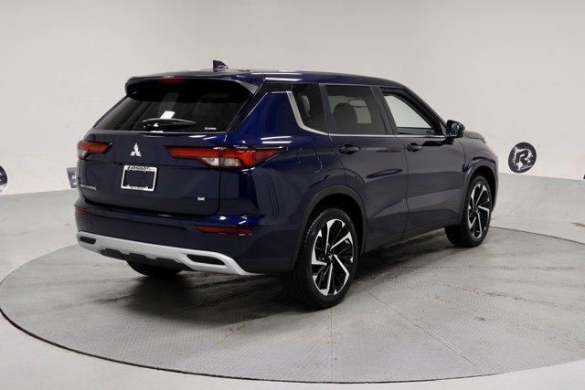 new 2024 Mitsubishi Outlander car, priced at $35,154