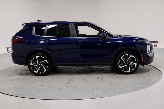 new 2024 Mitsubishi Outlander car, priced at $35,154